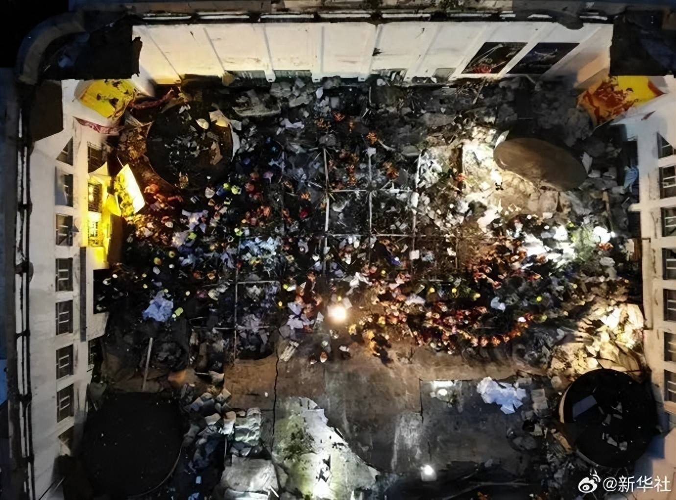 工厂遭遇降雨引发爆炸